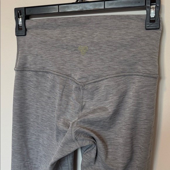 TNA Golden Legging in Heathered Gray - 4 - Picture 3 of 5